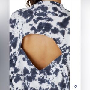 Bassike Cut Out Fleece Sweatshirt • Sz XS/S